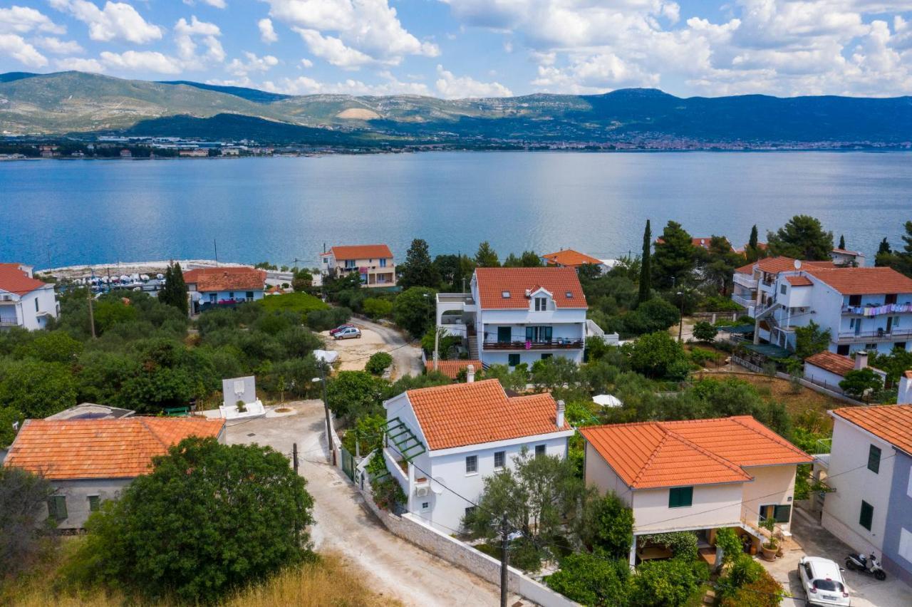 The Three Flowers Pool House Trogir Zewnętrze zdjęcie