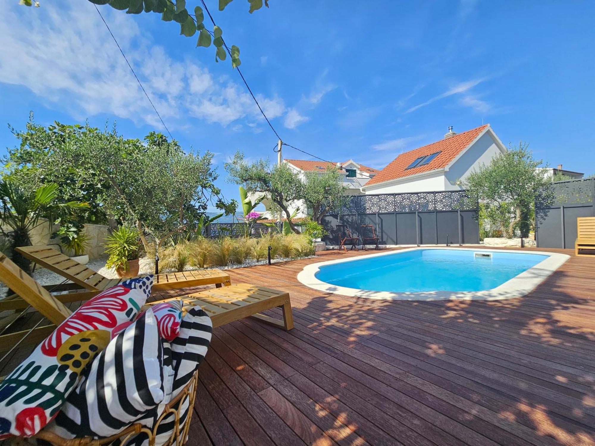 The Three Flowers Pool House Trogir Zewnętrze zdjęcie