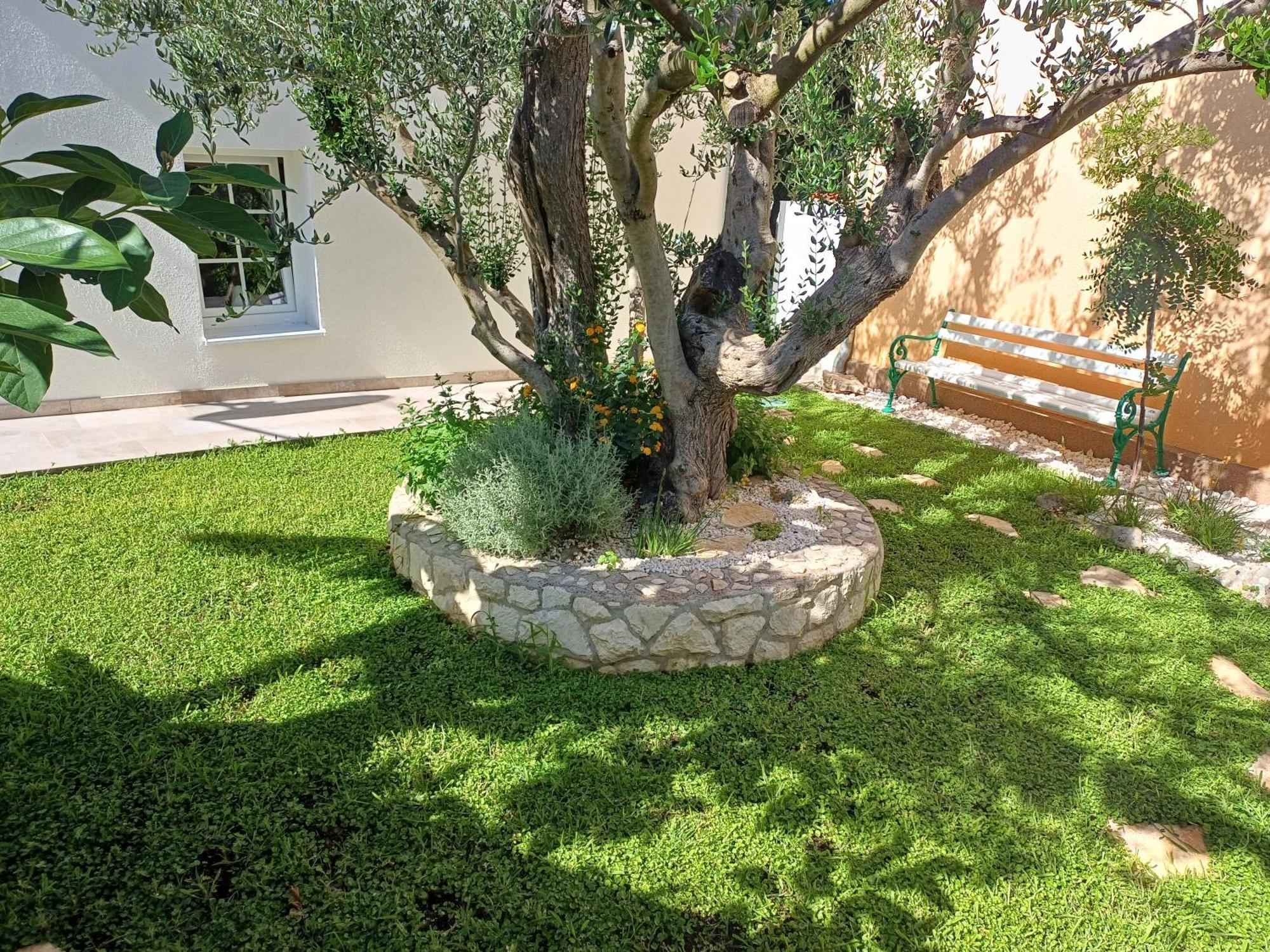 The Three Flowers Pool House Trogir Zewnętrze zdjęcie